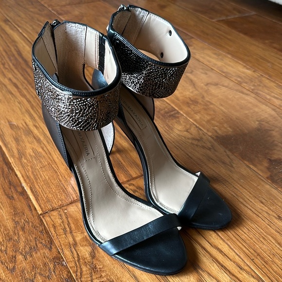 BCBG Max Azria Womens Ankle Strap Stiletto Heels Black Silver Tone Size 9.5 - Picture 3 of 7